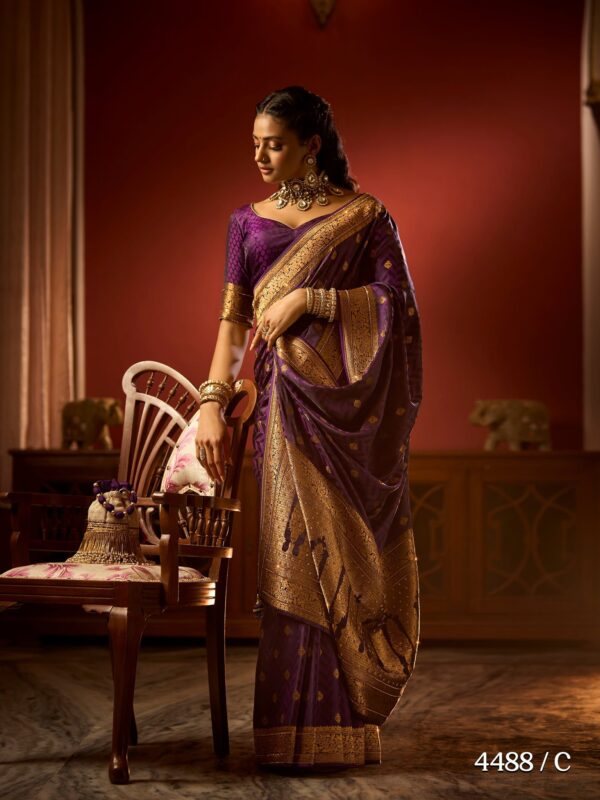 Royal Grandeur - Image 3