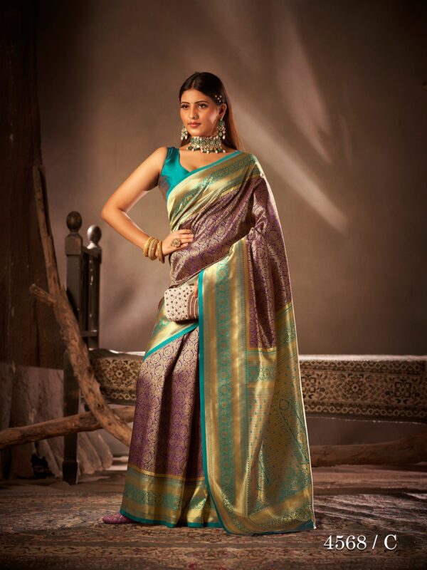 Festive Edge Elegance