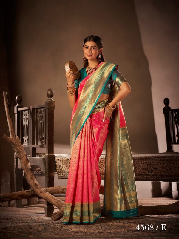 Festive Edge Elegance - Image 4