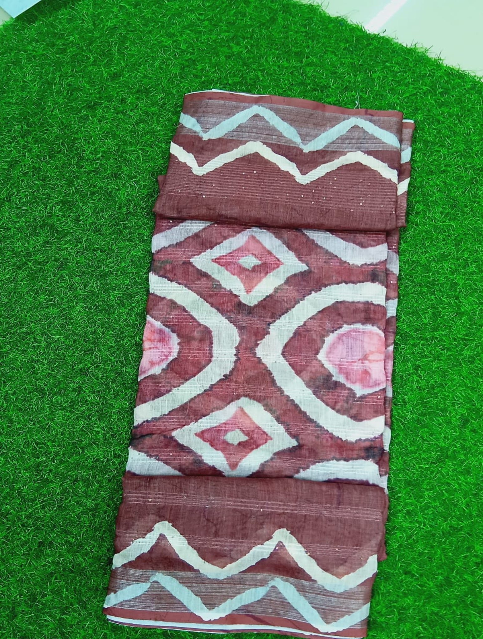 8752081-1.jpg