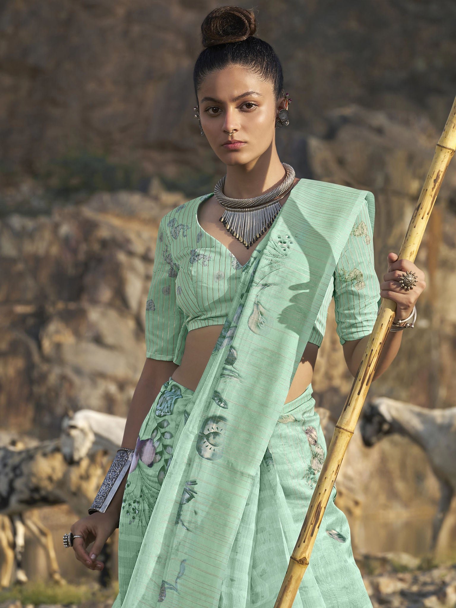 AVANTIKA_18_b701e9cd-ffe7-4486-826a-1a28be3f4ffe.jpg