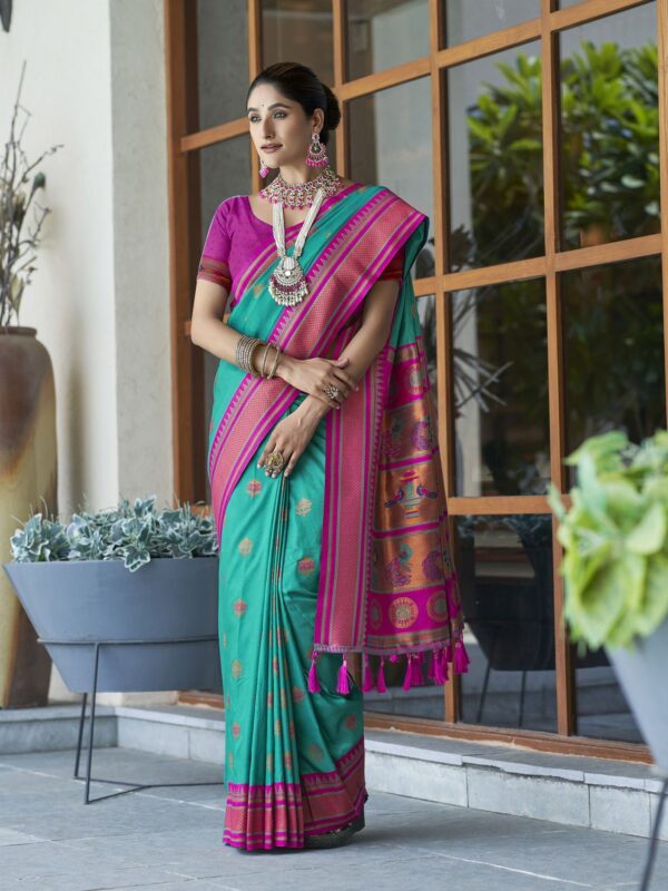 Luxurious Lotus Grace
