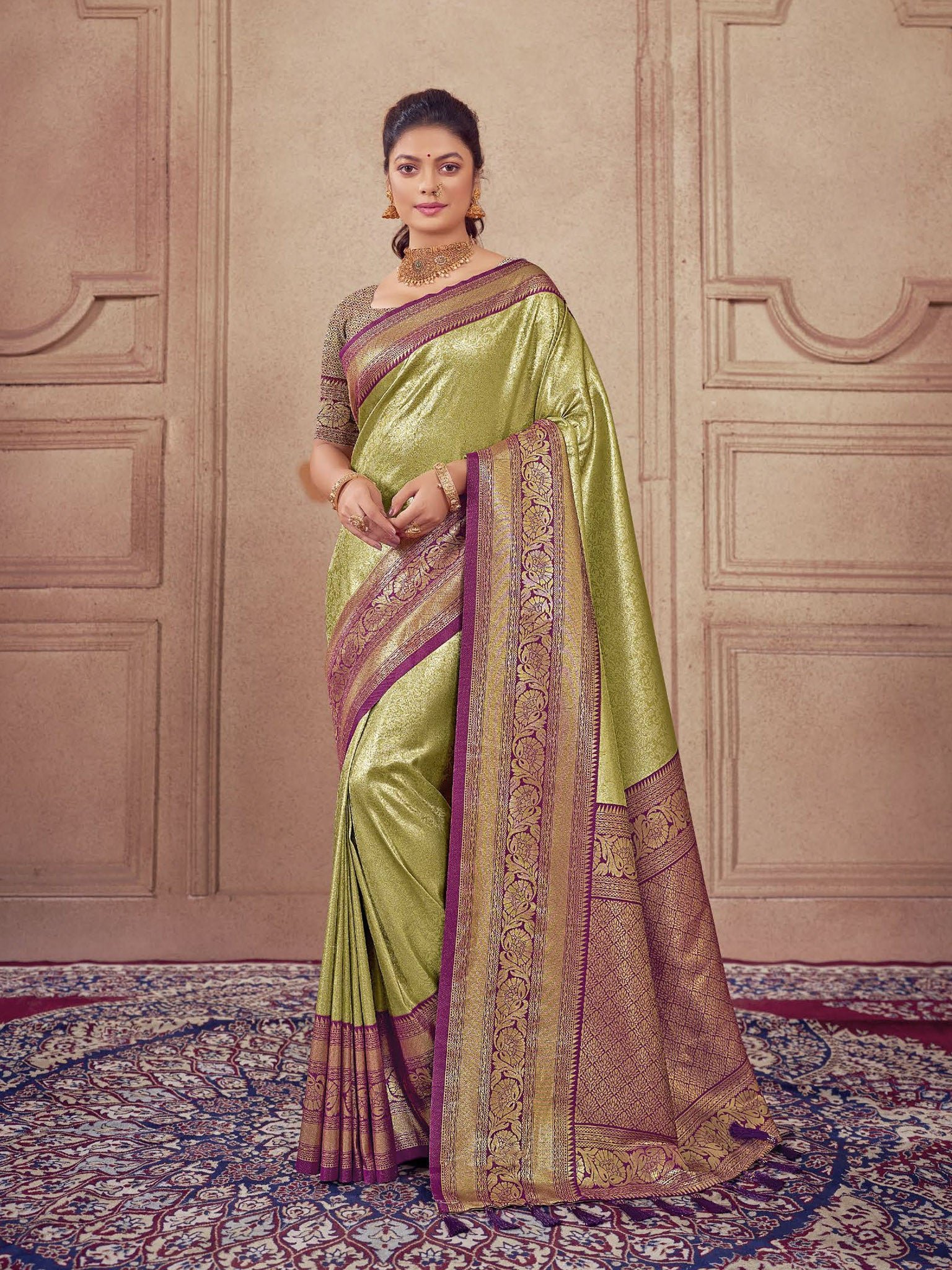 Timeless Gold Weave - Image 4