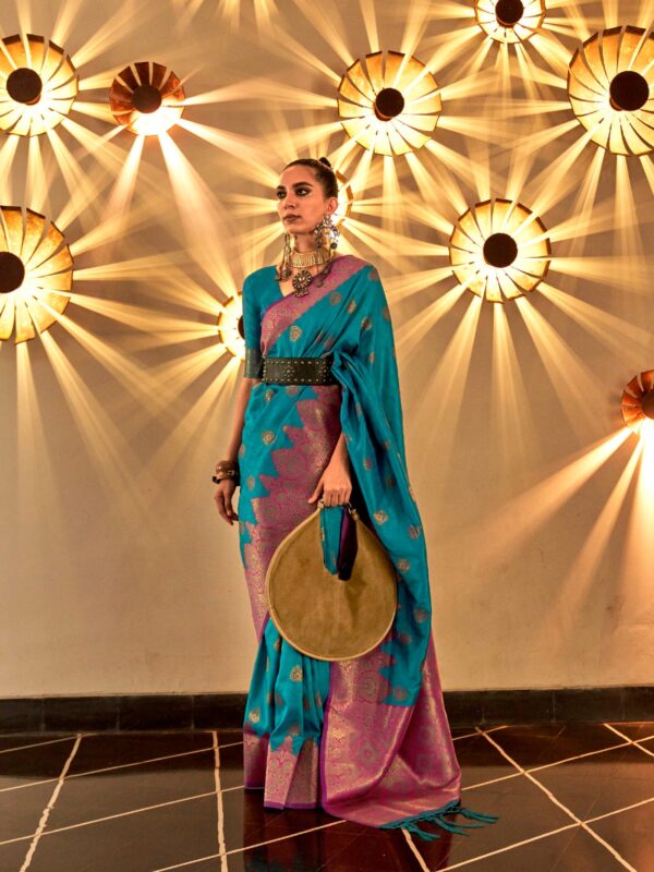 Chaap Handloom Weaving Silk: