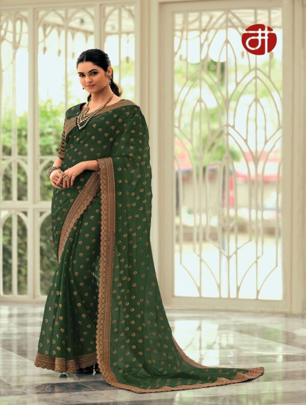 Elegant Regal Weave