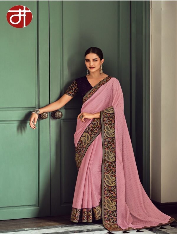 Innovative Fashion Drapes