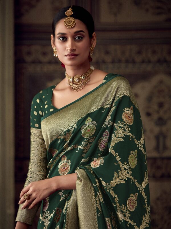 Luxurious Green Drapery - Image 2