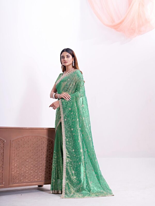 Timeless Beauty - Image 4
