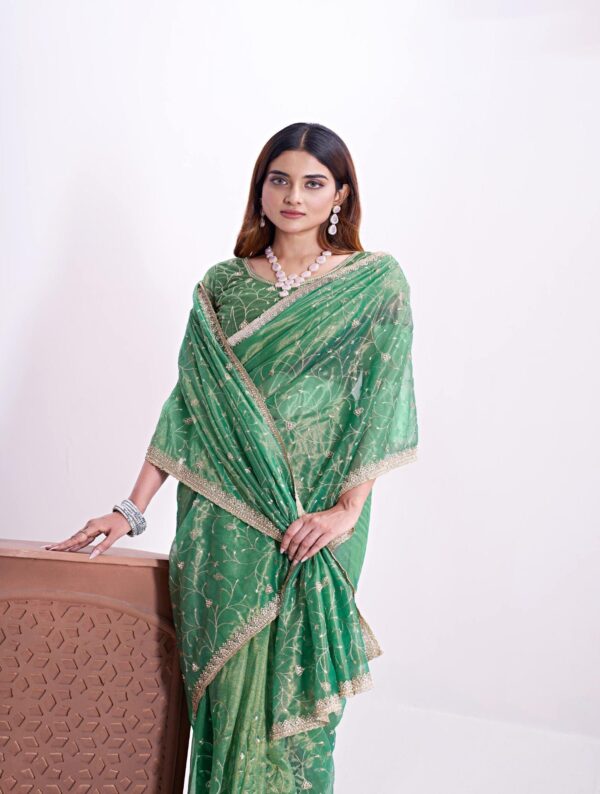 Timeless Beauty - Image 5